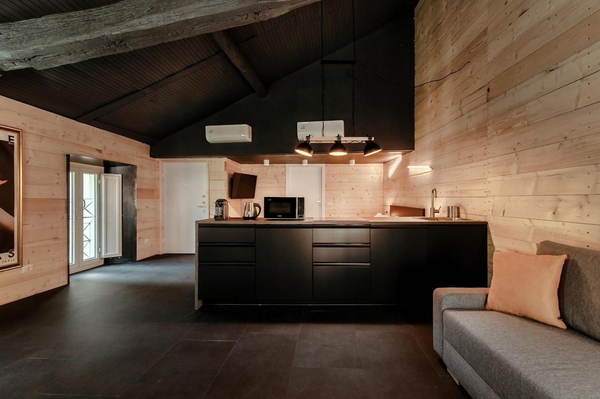 Fitzgerald Building - The House Of Travelers Appartement Como Buitenkant foto